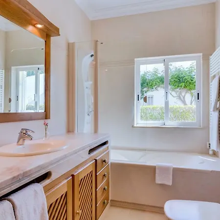 Onj Vilamoura Villa Quarteira